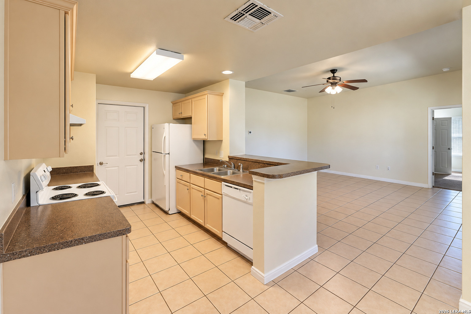 431 4th Street Floresville TX 78114