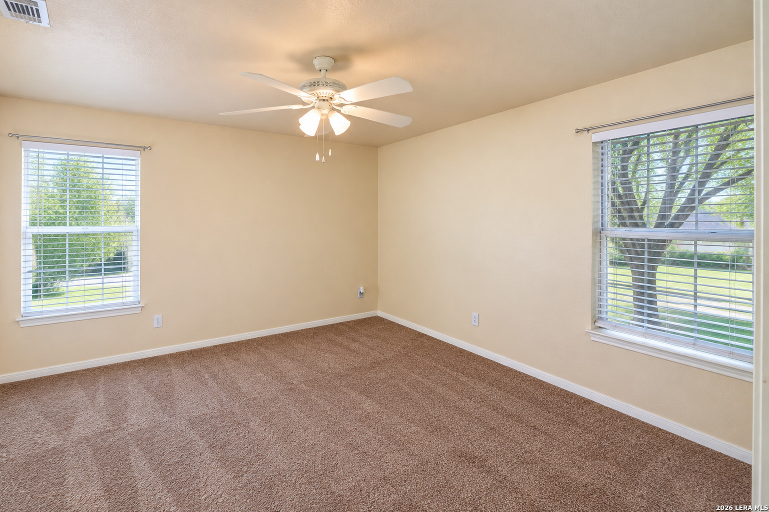 431 4th Street Floresville TX 78114