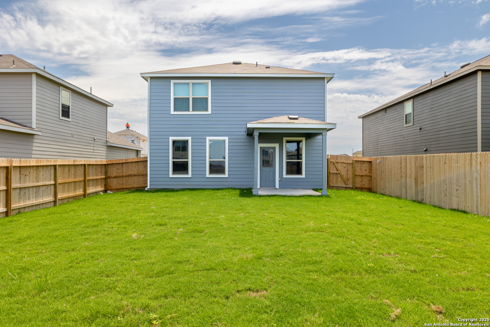 4211 Brigade Bend Converse TX 78109