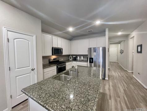 1212 Loma Ranch New Braunfels TX 78132