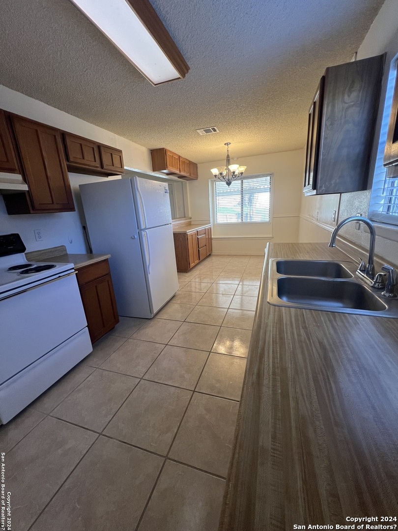 14434 Bluewood San Antonio TX 78233