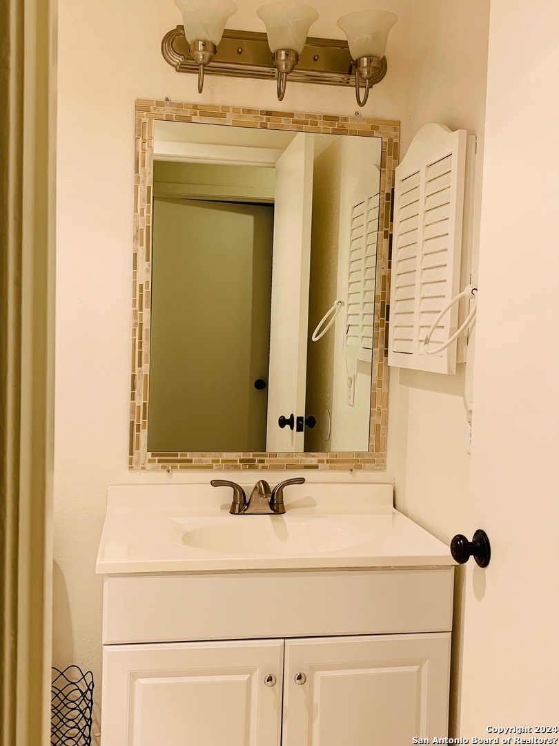 14434 Bluewood San Antonio TX 78233