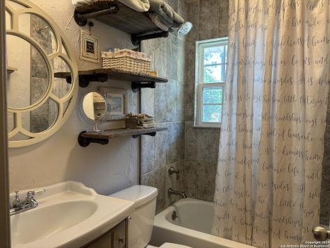 146 Cedar Street Pipe Creek TX 78063