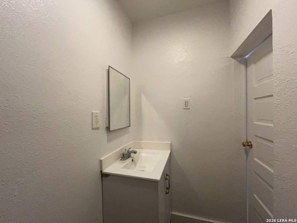827 Steves Avenue San Antonio TX 78210