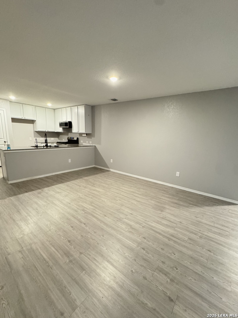 6855 Burgess Ridge Converse TX 78109