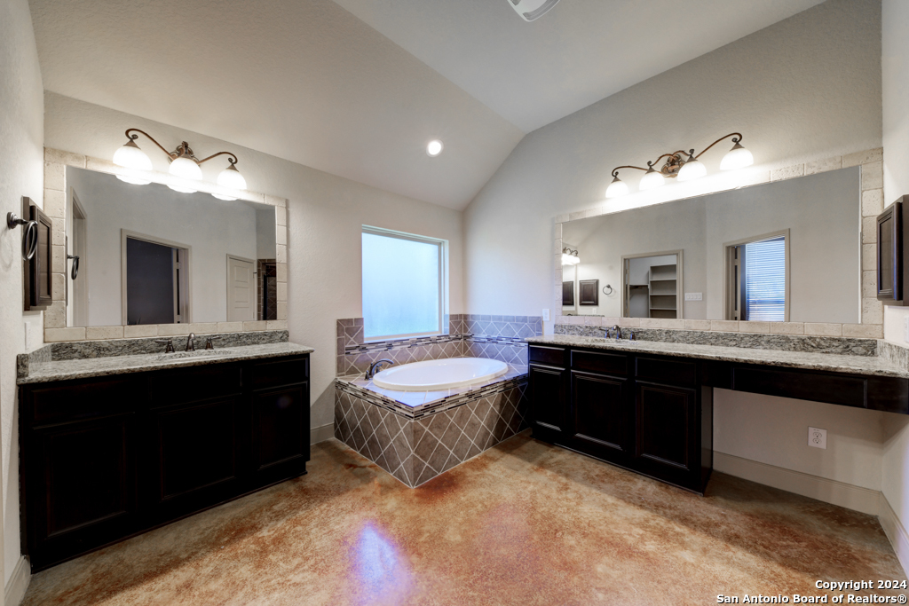 511 Pecan Forest New Braunfels TX 78130