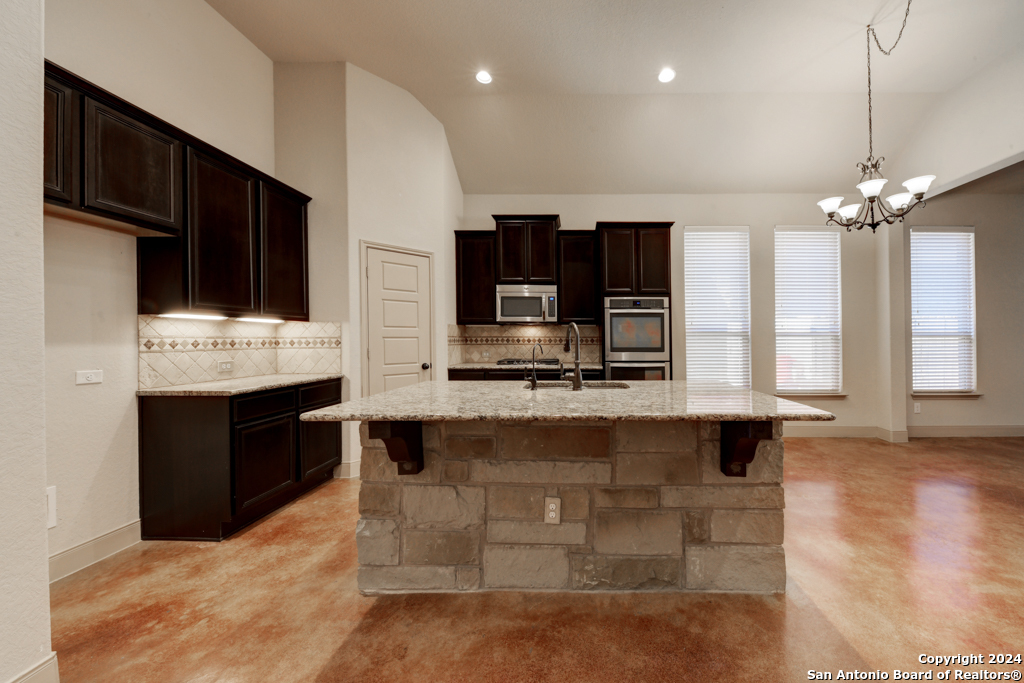 511 Pecan Forest New Braunfels TX 78130
