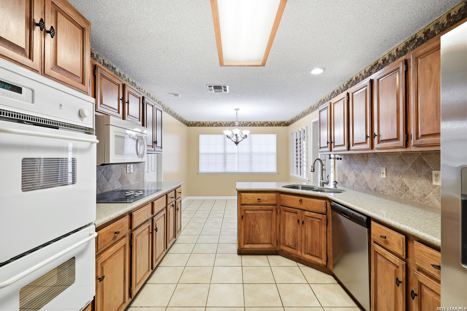 8411 Aristotle Universal City TX 78148
