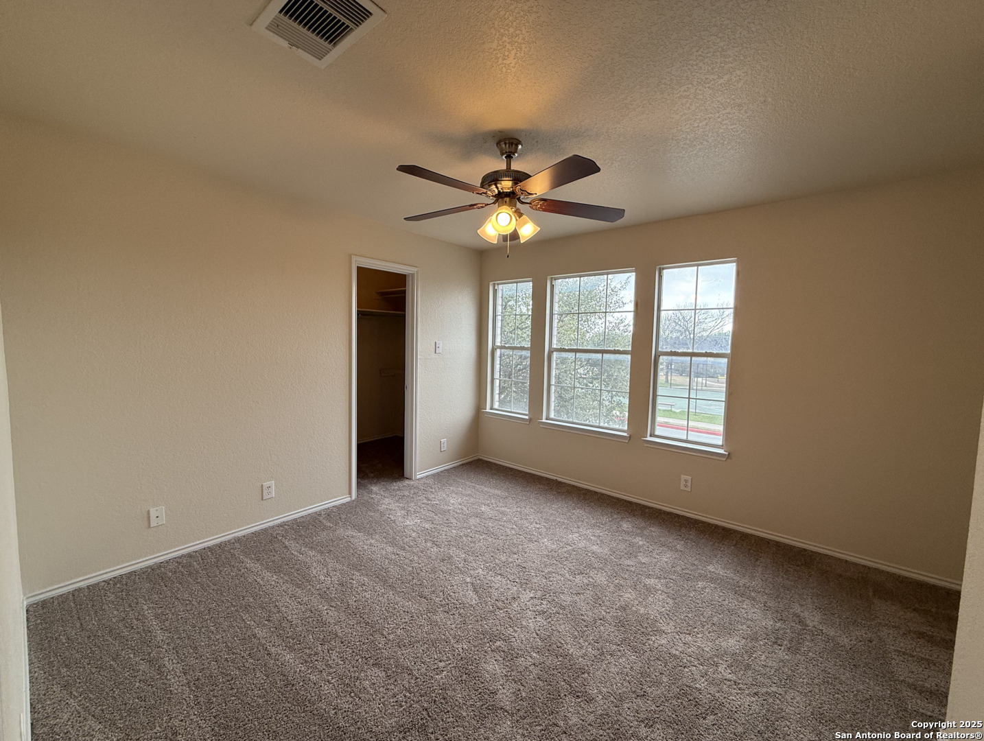 11111 Liberty Field San Antonio TX 78254