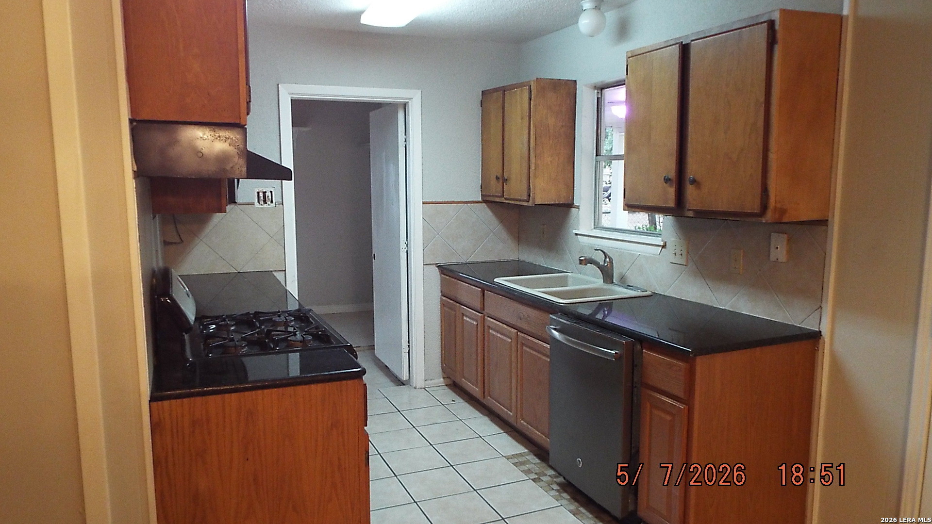 7329 Leading Oaks Live Oak TX 78233