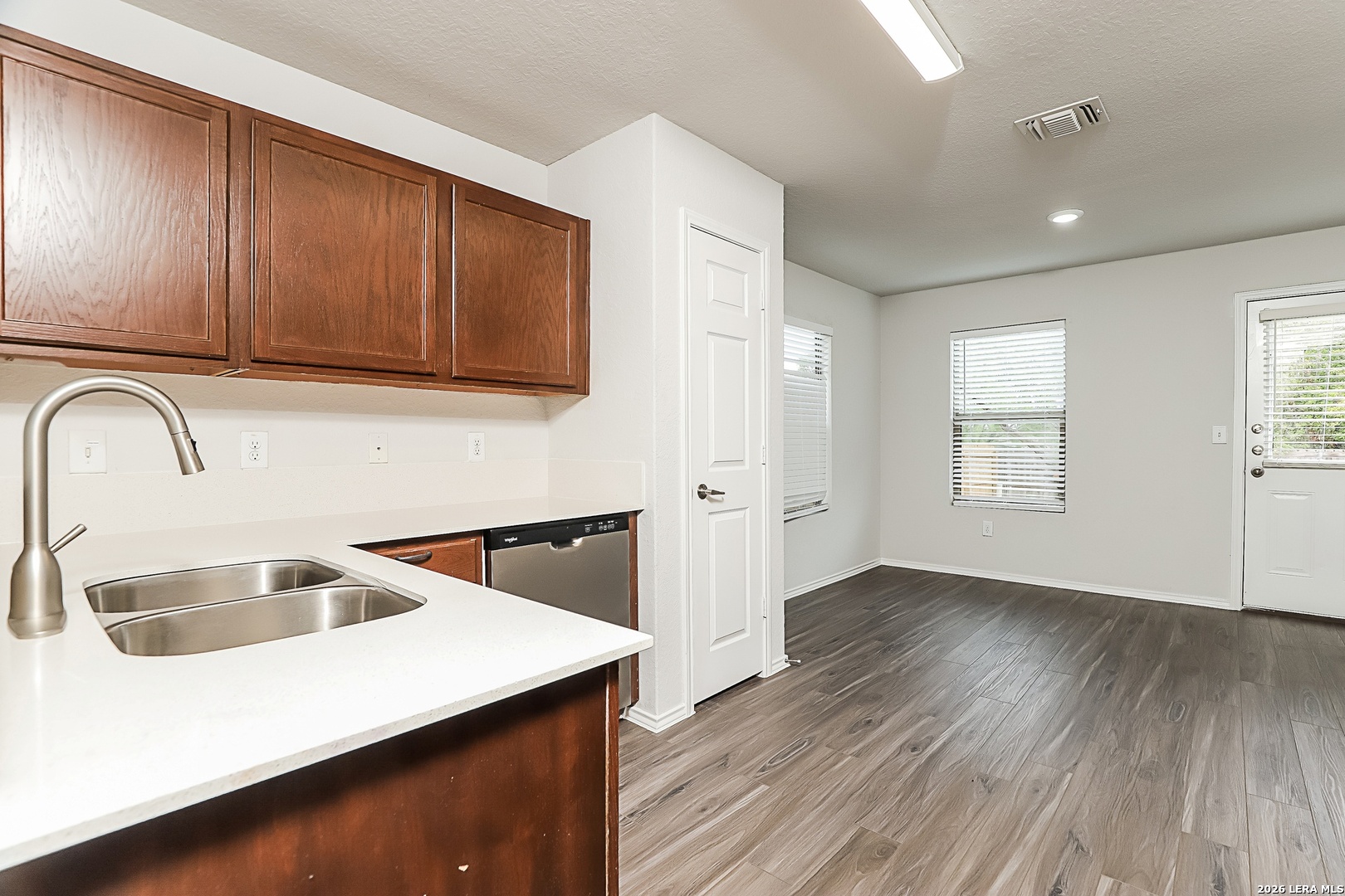 2111 Bigmouth Rod San Antonio TX 78224