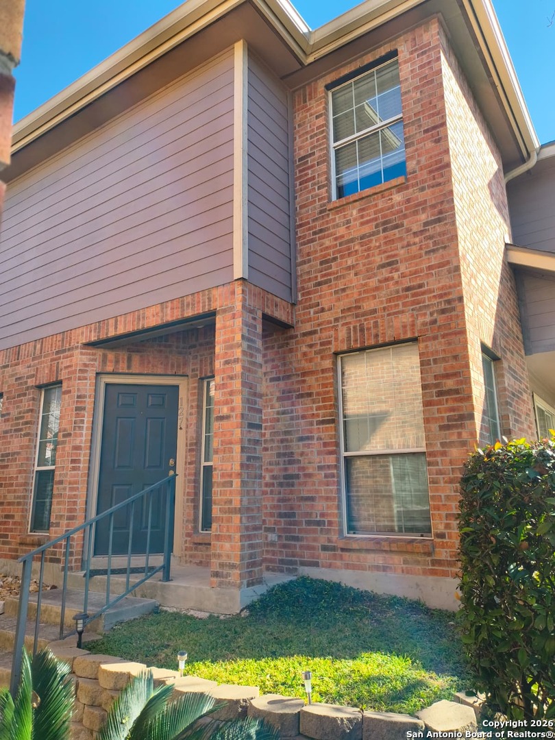 127 Chapel Hill Circle San Antonio TX 78040