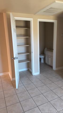 127 Chapel Hill Circle San Antonio TX 78040