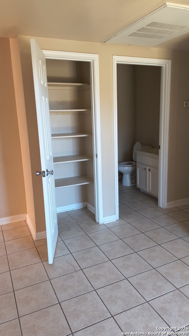 127 Chapel Hill Circle San Antonio TX 78040