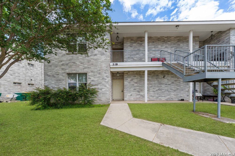 518 Dukeway Universal City TX 78148