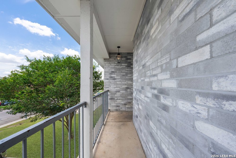 518 Dukeway Universal City TX 78148