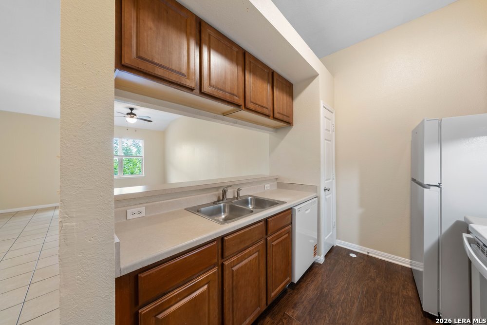 518 Dukeway Universal City TX 78148