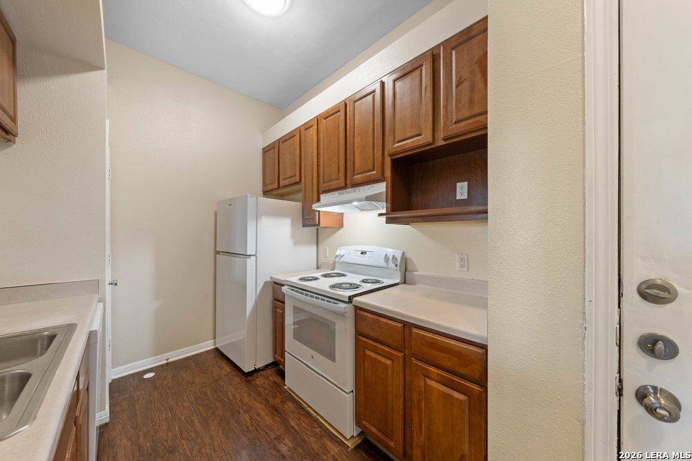 518 Dukeway Universal City TX 78148