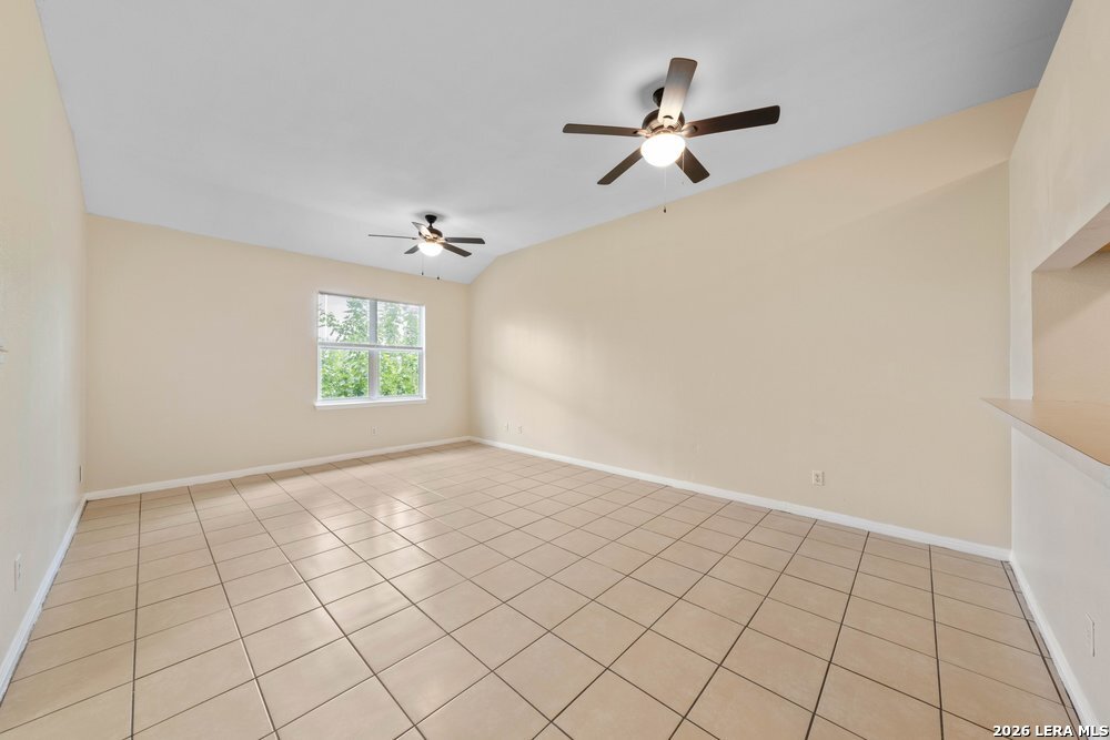 518 Dukeway Universal City TX 78148