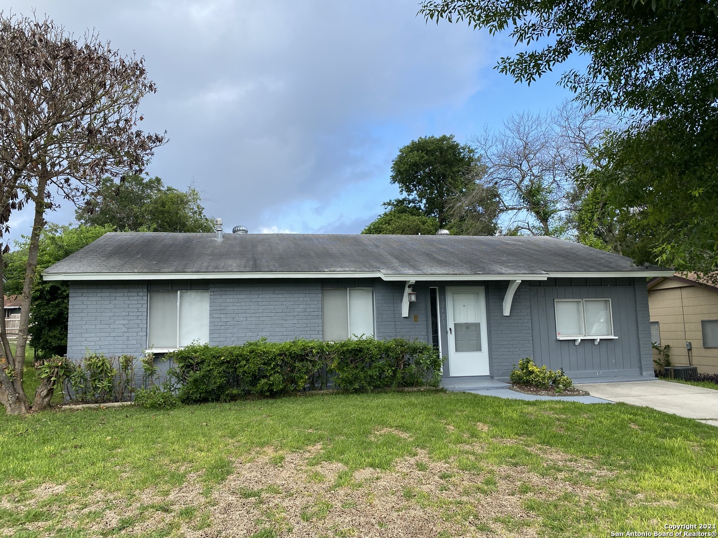 12421 Trailing Oaks Street Live Oak TX 78233