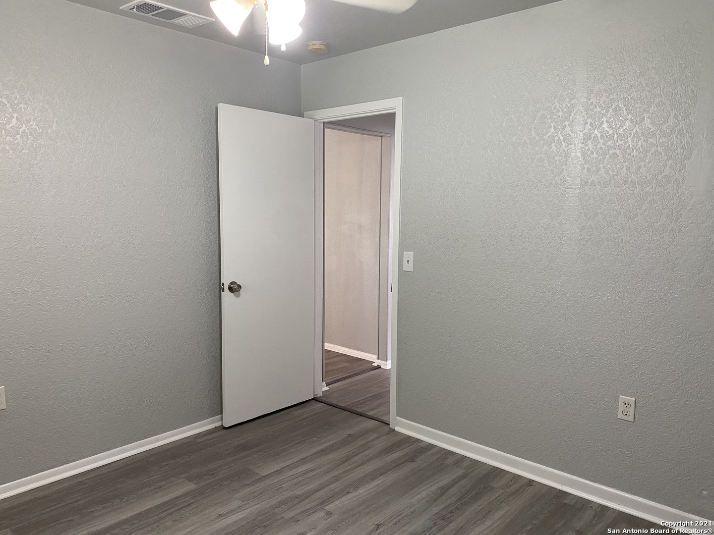 12421 Trailing Oaks Street Live Oak TX 78233