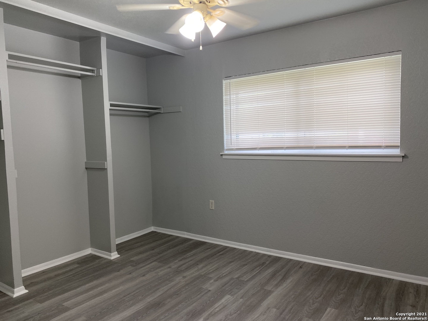 12421 Trailing Oaks Street Live Oak TX 78233