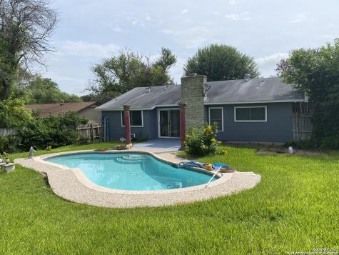12421 Trailing Oaks Street Live Oak TX 78233