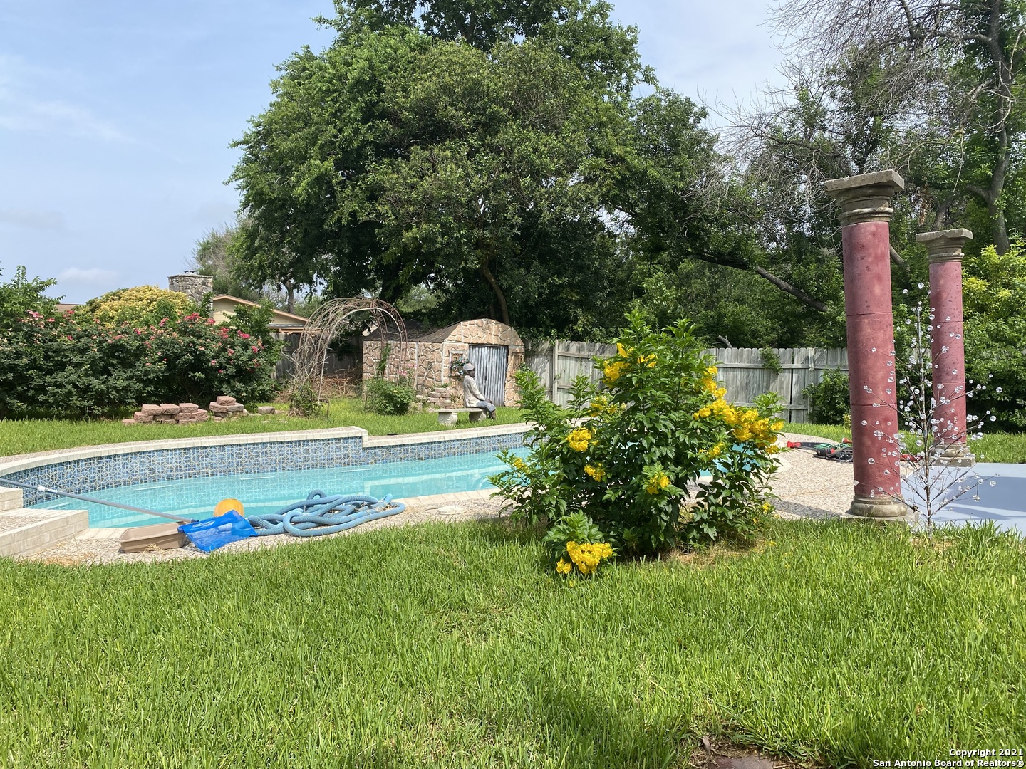 12421 Trailing Oaks Street Live Oak TX 78233