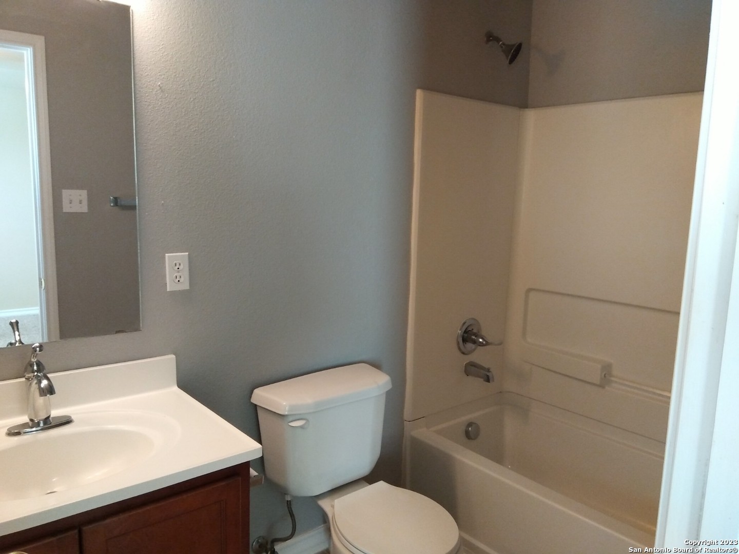 5026 Summitwood San Antonio TX 78229