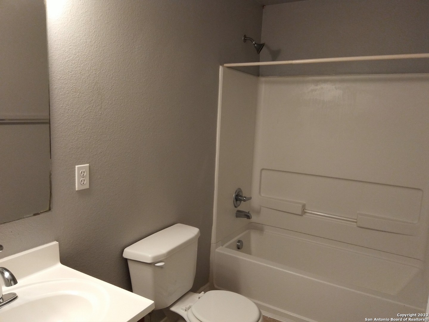 5026 Summitwood San Antonio TX 78229