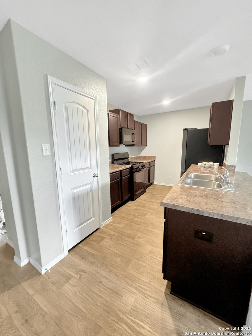 8212 Rocky Pebble San Antonio TX 78244