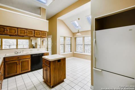 8826 Lost Woods San Antonio TX 78240