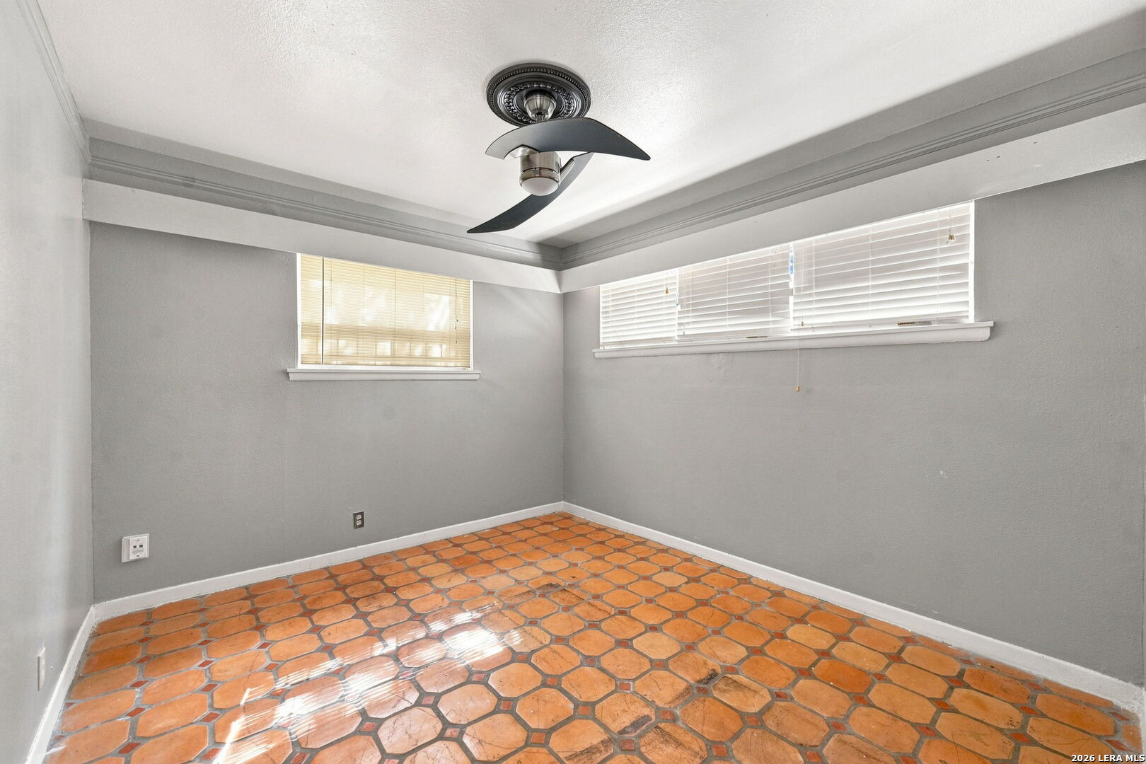 1157 Garraty Terrell Hills TX 78209