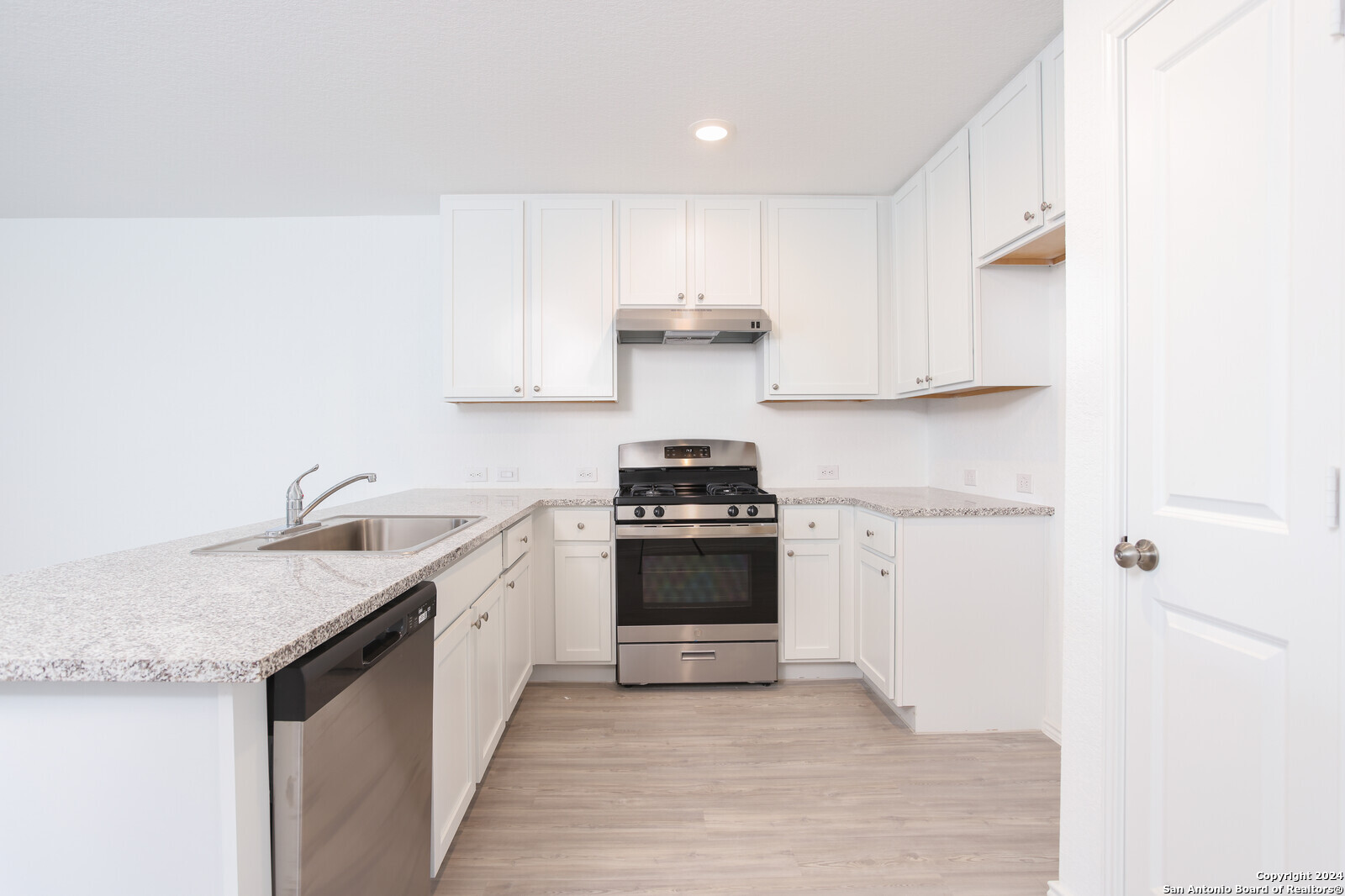 4240 Revetment Way San Antonio TX 78223