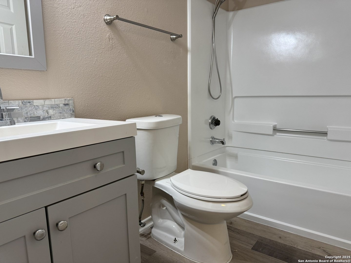 8290 Morning Grove Converse TX 78109