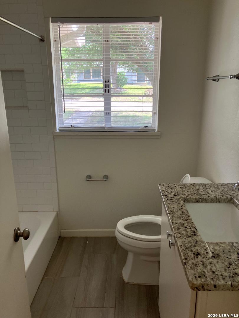 606 Blakeley San Antonio TX 78209