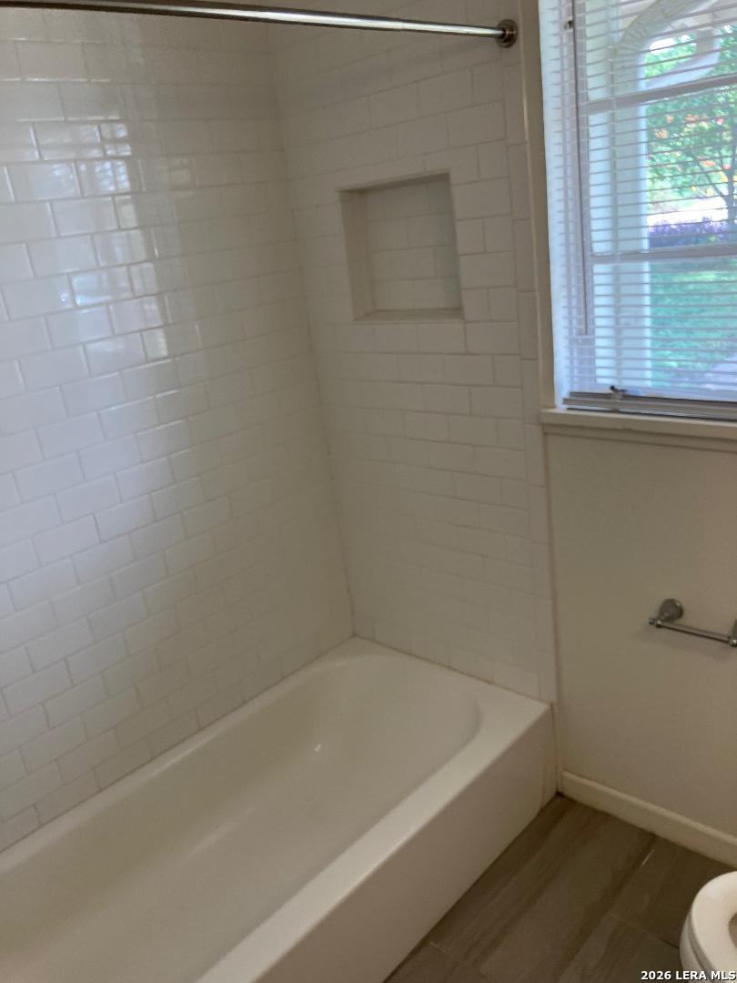 606 Blakeley San Antonio TX 78209