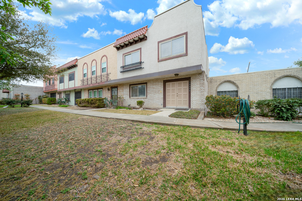 10958 Crown Park San Antonio TX 78239