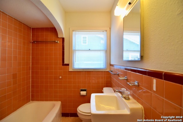 459 Bryn Mawr Drive San Antonio TX 78209