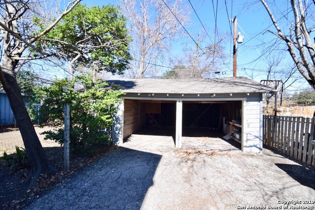459 Bryn Mawr Drive San Antonio TX 78209