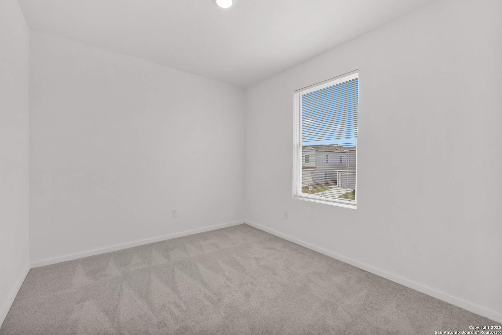 5014 Botanic Trail Converse TX 78109
