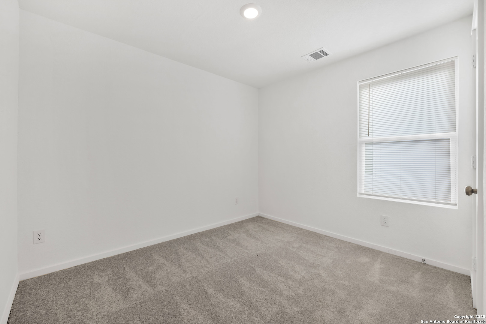 5014 Botanic Trail Converse TX 78109