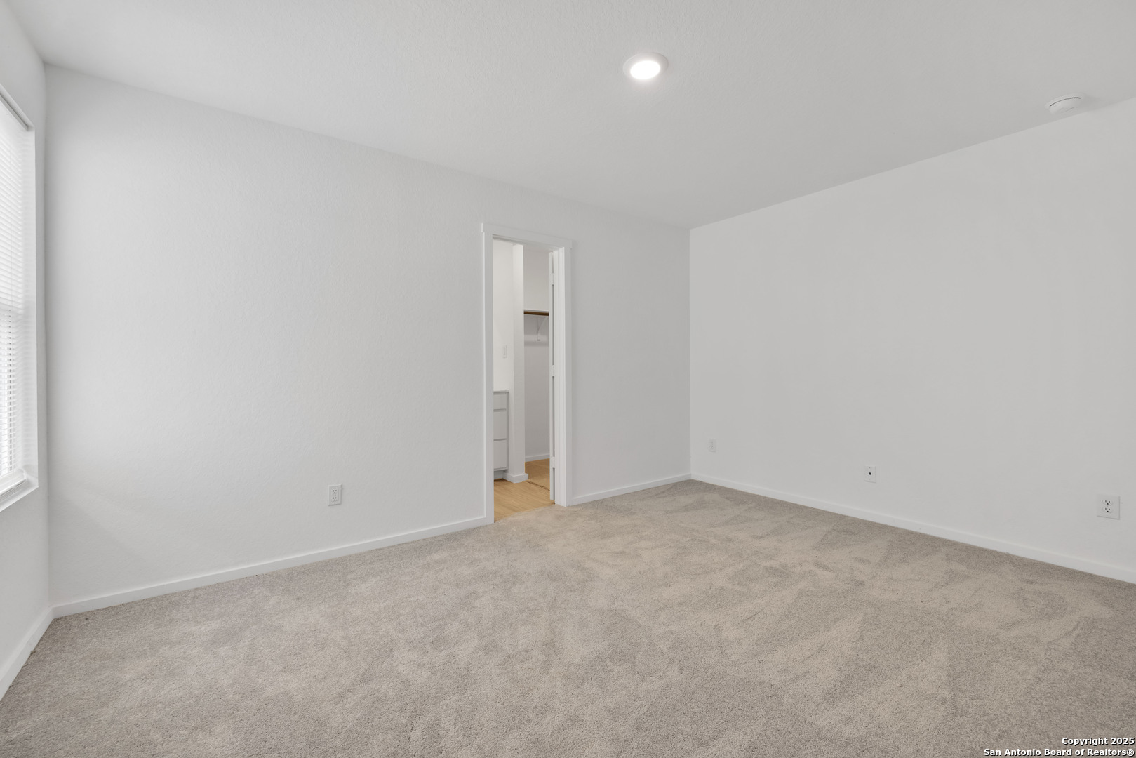 5014 Botanic Trail Converse TX 78109