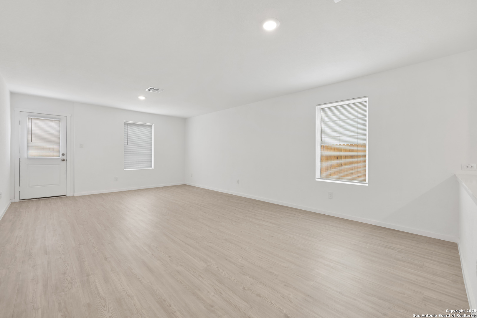 5014 Botanic Trail Converse TX 78109