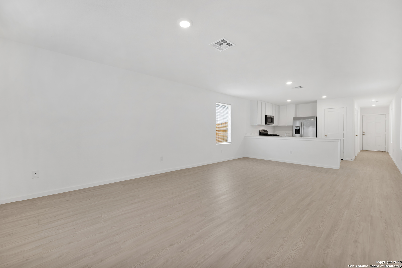 5014 Botanic Trail Converse TX 78109