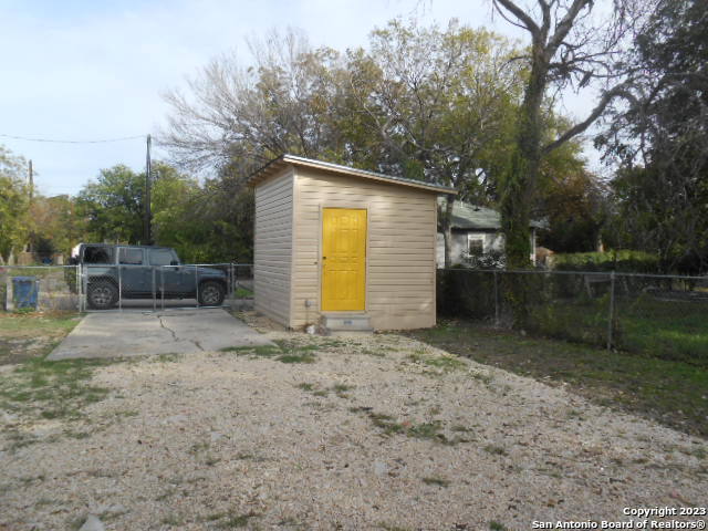 414 N Pine San Antonio TX 78202