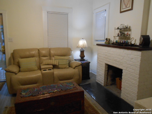 414 N Pine San Antonio TX 78202