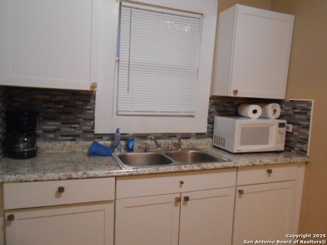 414 N Pine San Antonio TX 78202