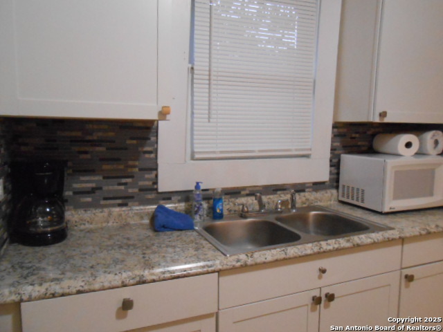 414 N Pine San Antonio TX 78202