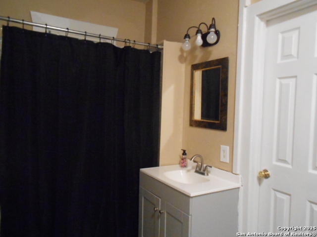 414 N Pine San Antonio TX 78202